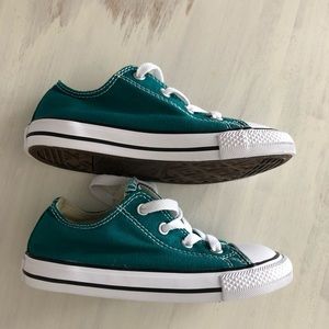 Kids converse low top